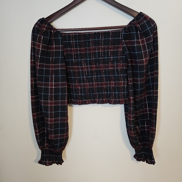 Katie J NYC Top Plaid Off-Shoulder Crop Long Sleeve Red Black Blue Casual Date - Picture 4 of 8